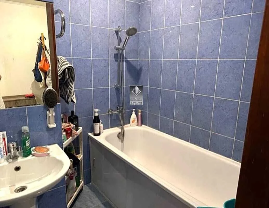 Продаж 4-кімнатної квартири, вул. В.Сергієнка, Хортицький ра