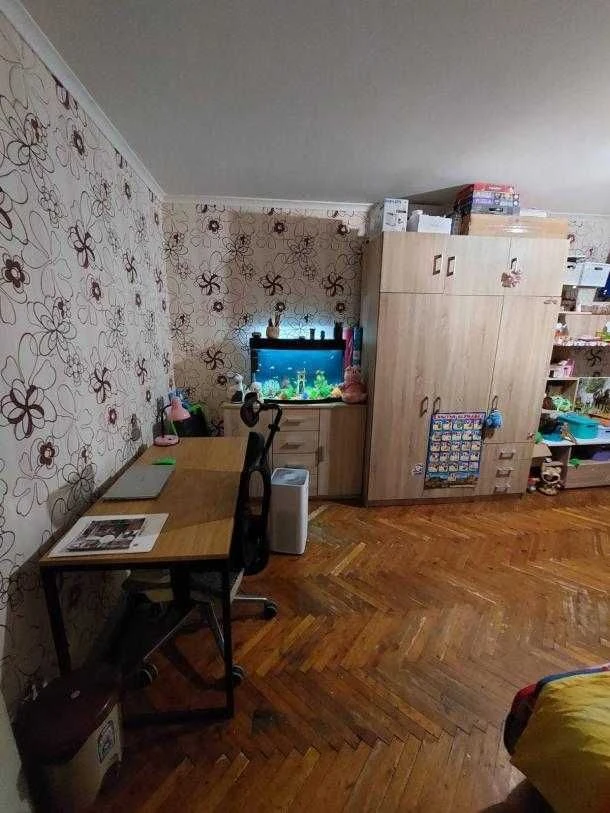 Продам 1 к кв Одеська (Одесская)