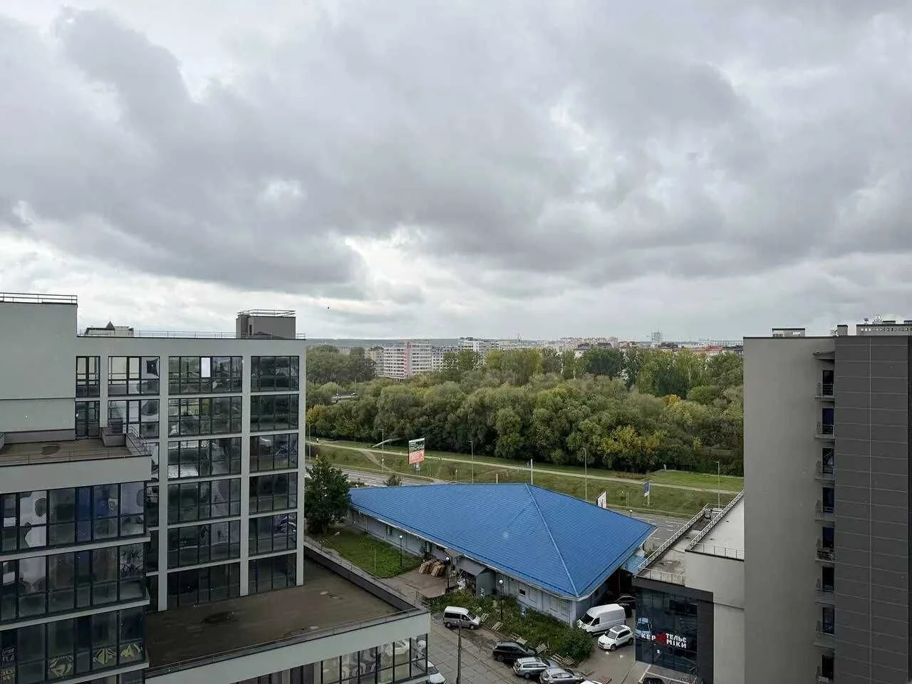 Однокімнатна з крутим плануванням неподалік ЦЕНТРУ