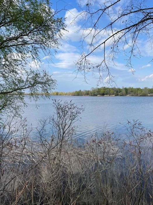 Ексклюзивні ділянки на березі Десенки (затока Доманя), Оболо
