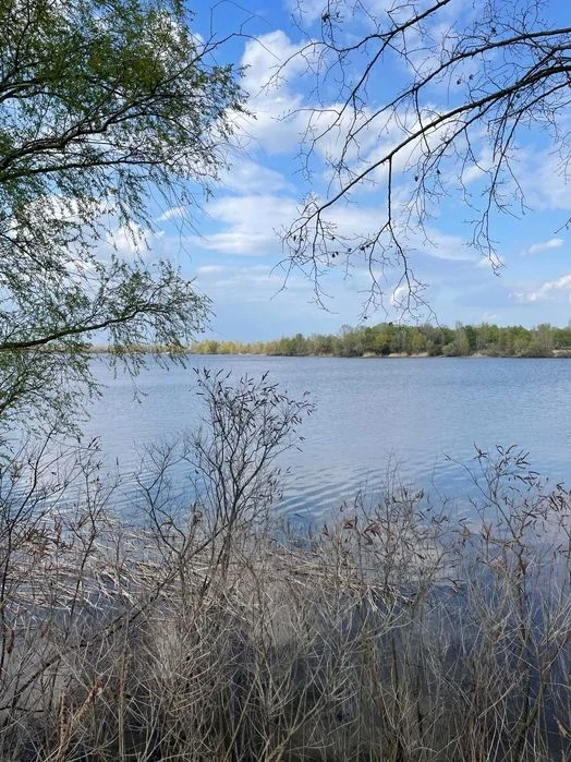 Ексклюзивні ділянки на березі Десенки (затока Доманя), Оболо