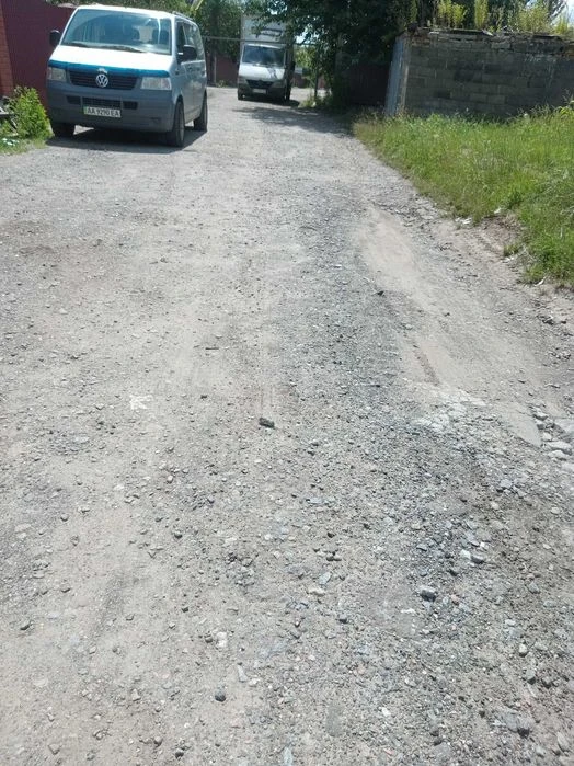 Повна ціна 18 тис. у.о. за весь. Продам участок у Києві (Жул
