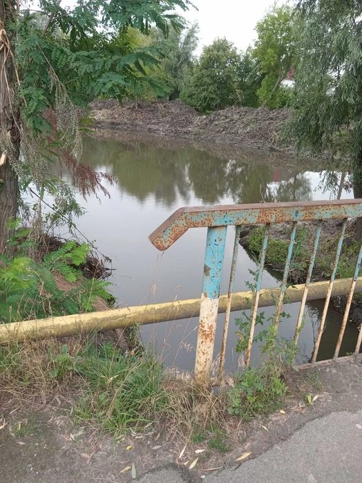 Повна ціна 18 тис. у.о. за весь. Продам участок у Києві (Жул
