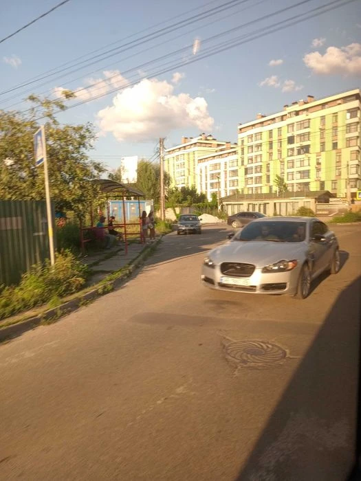 Повна ціна 18 тис. у.о. за весь. Продам участок у Києві (Жул