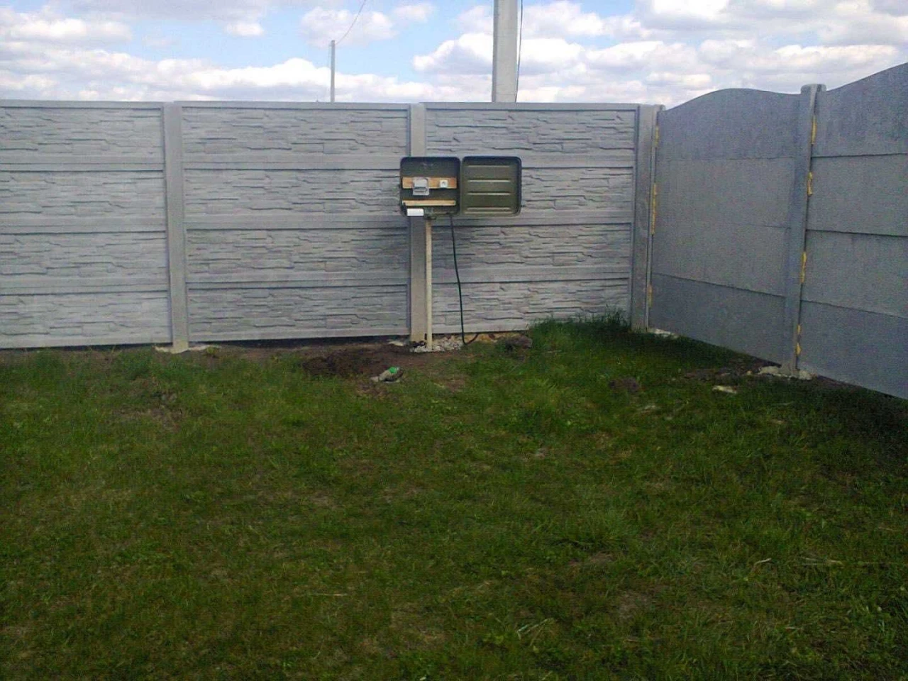 Продаж неймовірної ділянки біля річки!