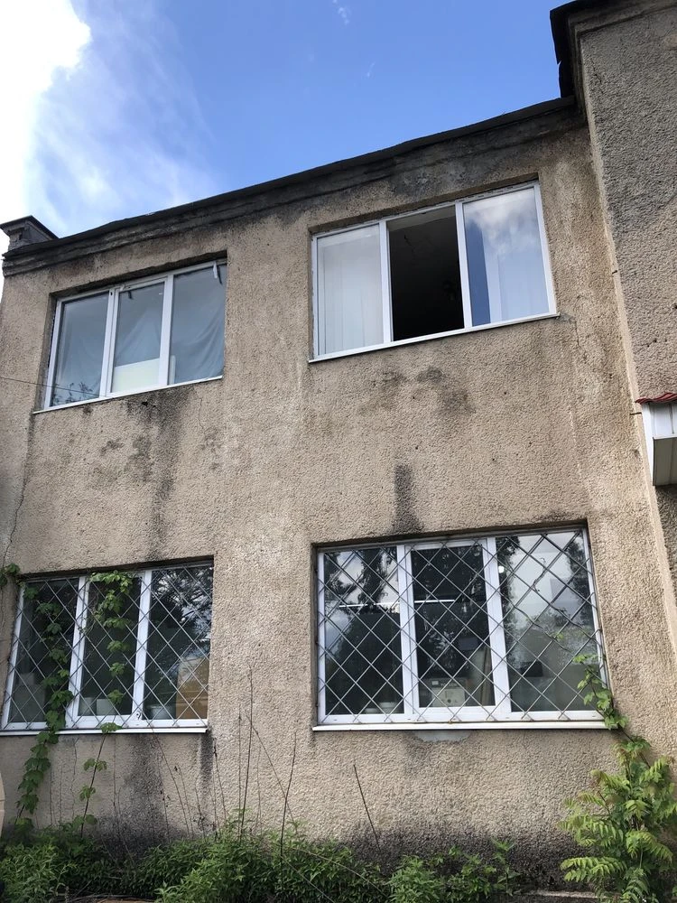 Широка фасадна ділянка в р-ні  вокзалу з комунікаціями