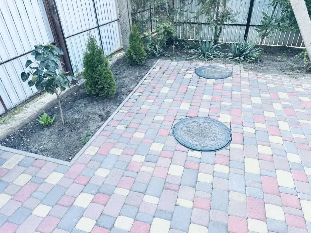 Будинок в лісі біля річки 7 соток землі окремостоячий Колома