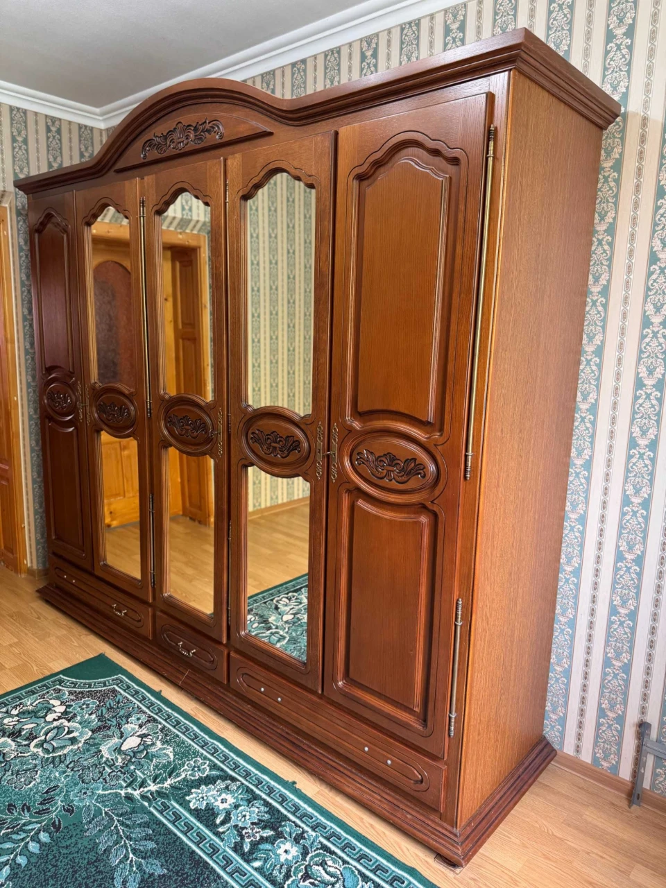 Продається Будинок з ремонтом +гараж