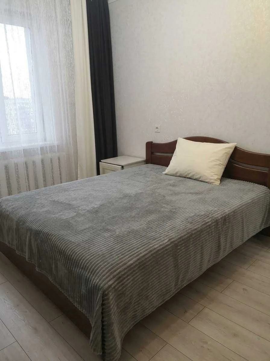 Продам 2 кімнатну квартиру на Семена Палія