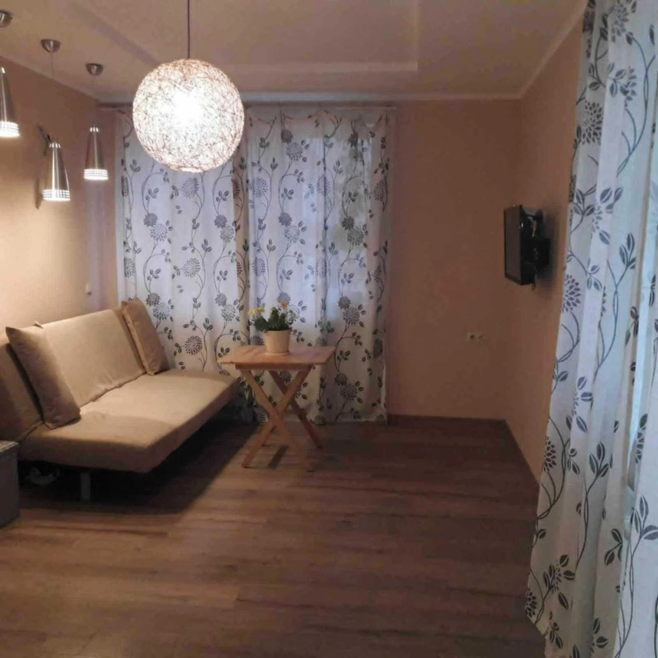 Продаю свою 2-кімнатну квартиру в ЖК "Звездный Городок-2