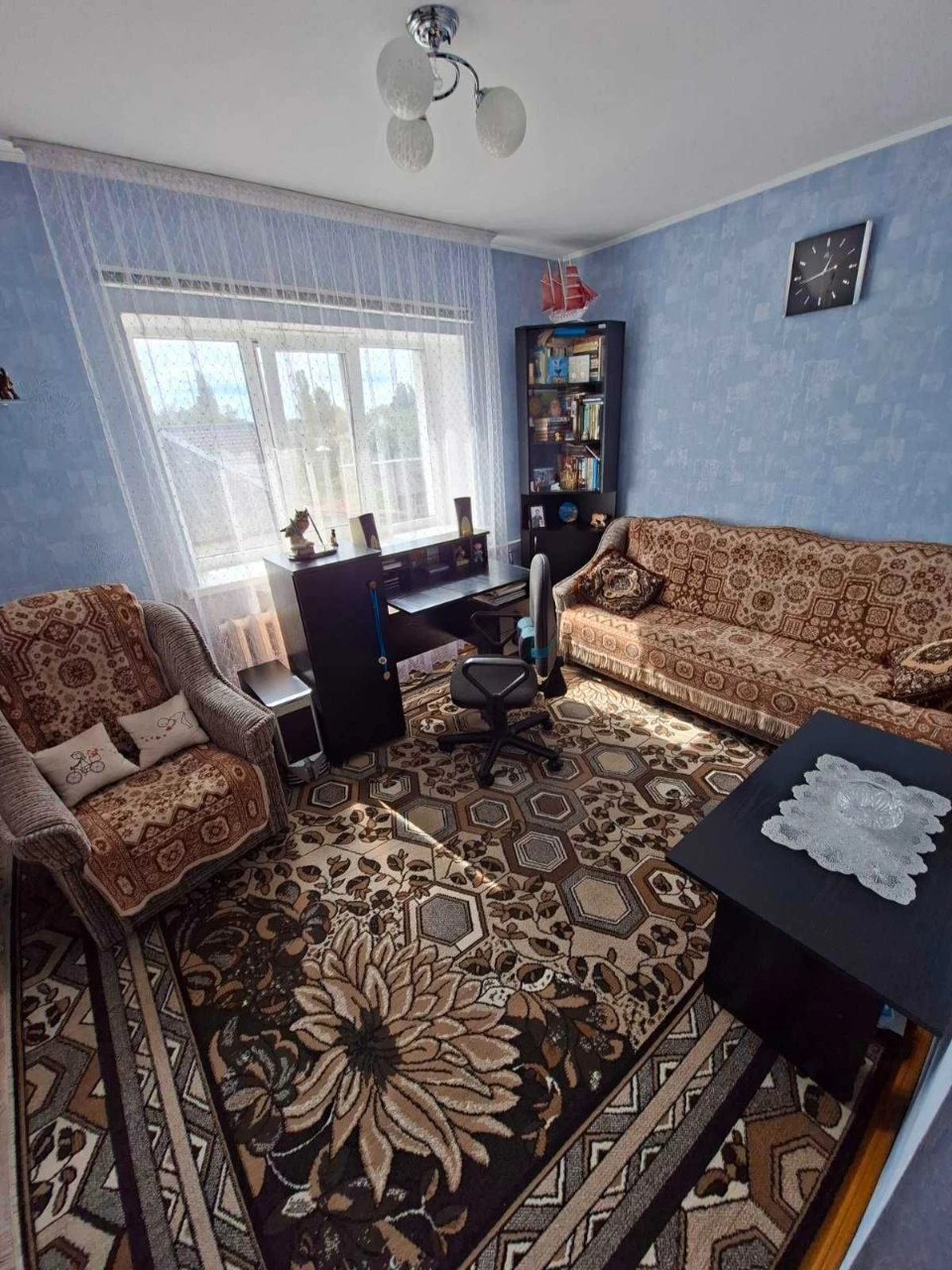 Продаж ДВОХ добротних цегляних будинків на одній ділянці в П