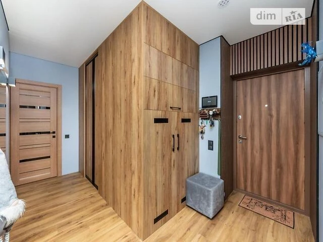 Sale of 2-room apartment 83.4 sq. m. on Vsevolod Zmiyenka Street 19 •