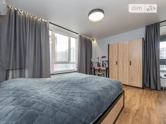 Sale of 2-room apartment 83.4 sq. m. on Vsevolod Zmiyenka Street 19 •