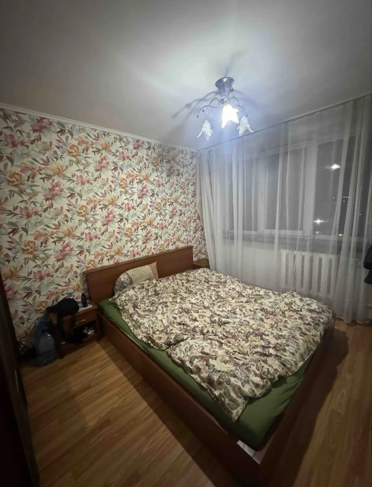 Продаж 2 кімнатної квартири в гуртожитку на Ковельській