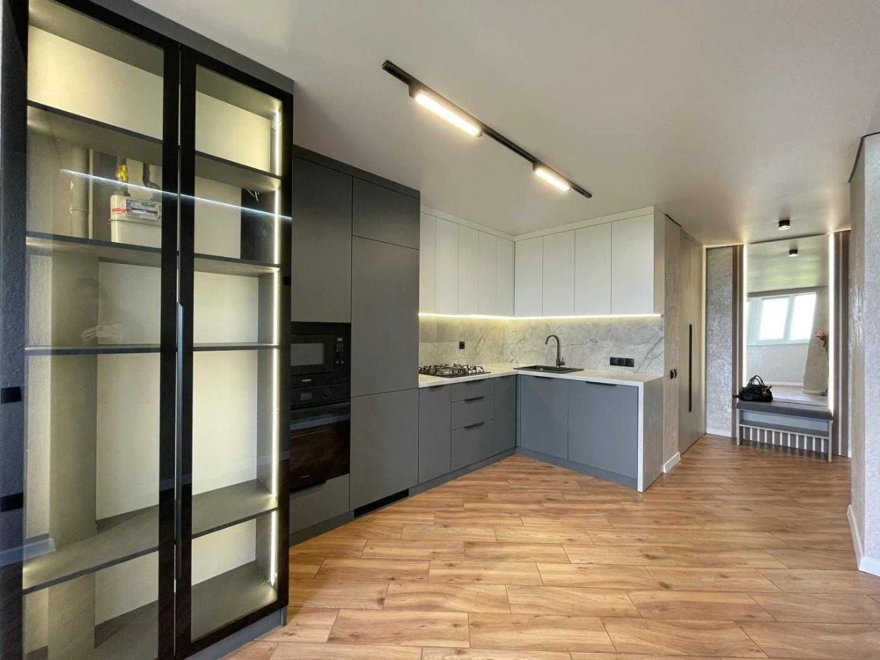 Продаж 1 кімнатна квартира  , ремонт