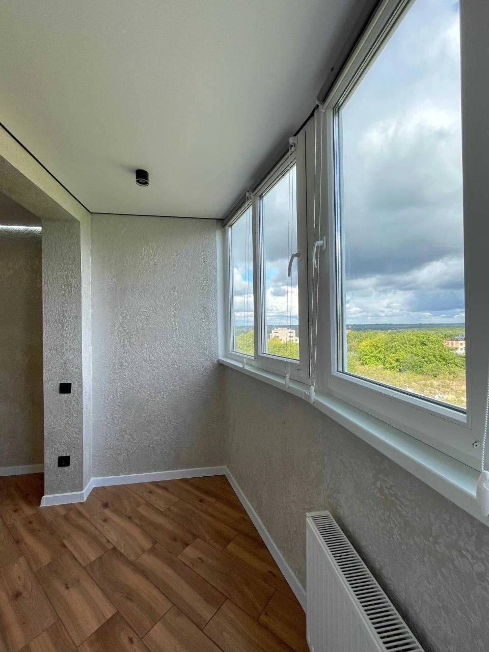 Продаж 1 кімнатна квартира  , ремонт