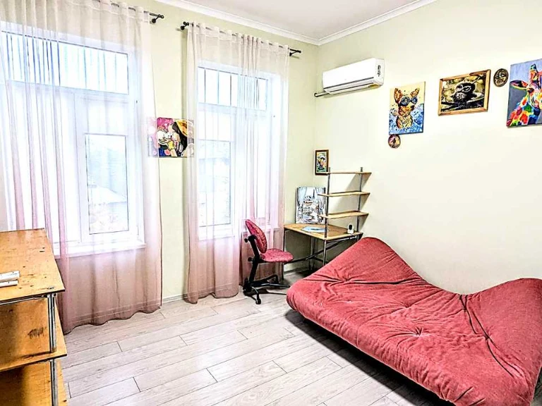 Apartment. Kharkiv, Baturynska St.