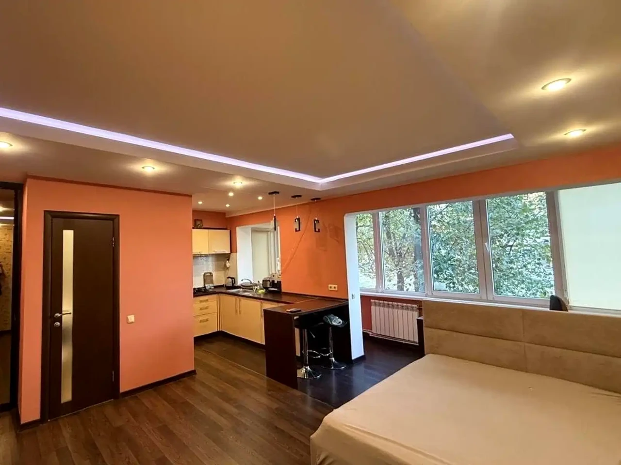 Оренда квартири 1-кімн. 34 м² 1/12 пов.