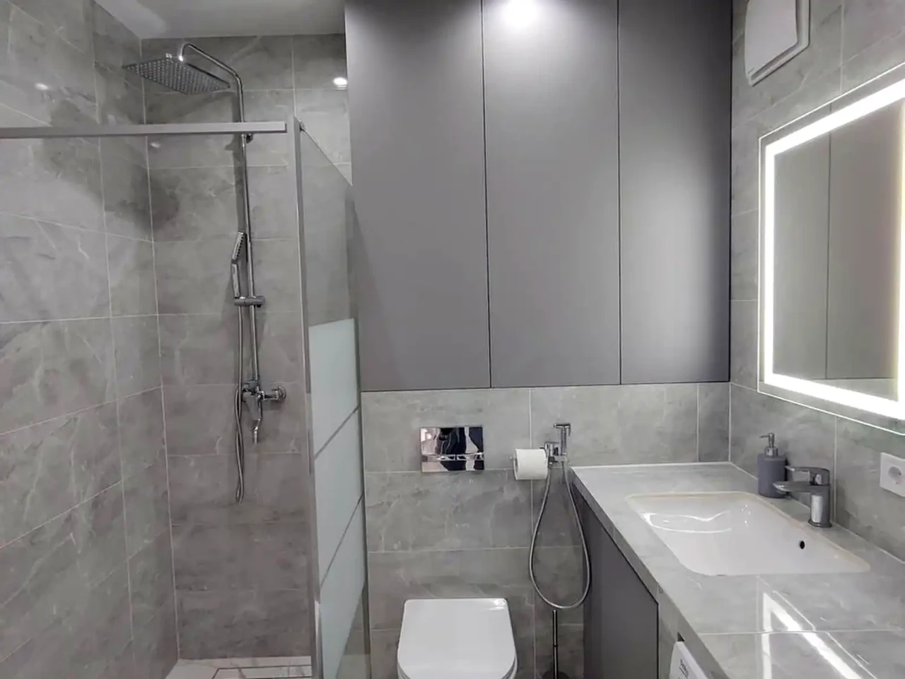 Оренда квартири 1-кімн. 45 м² 12/25 пов.
