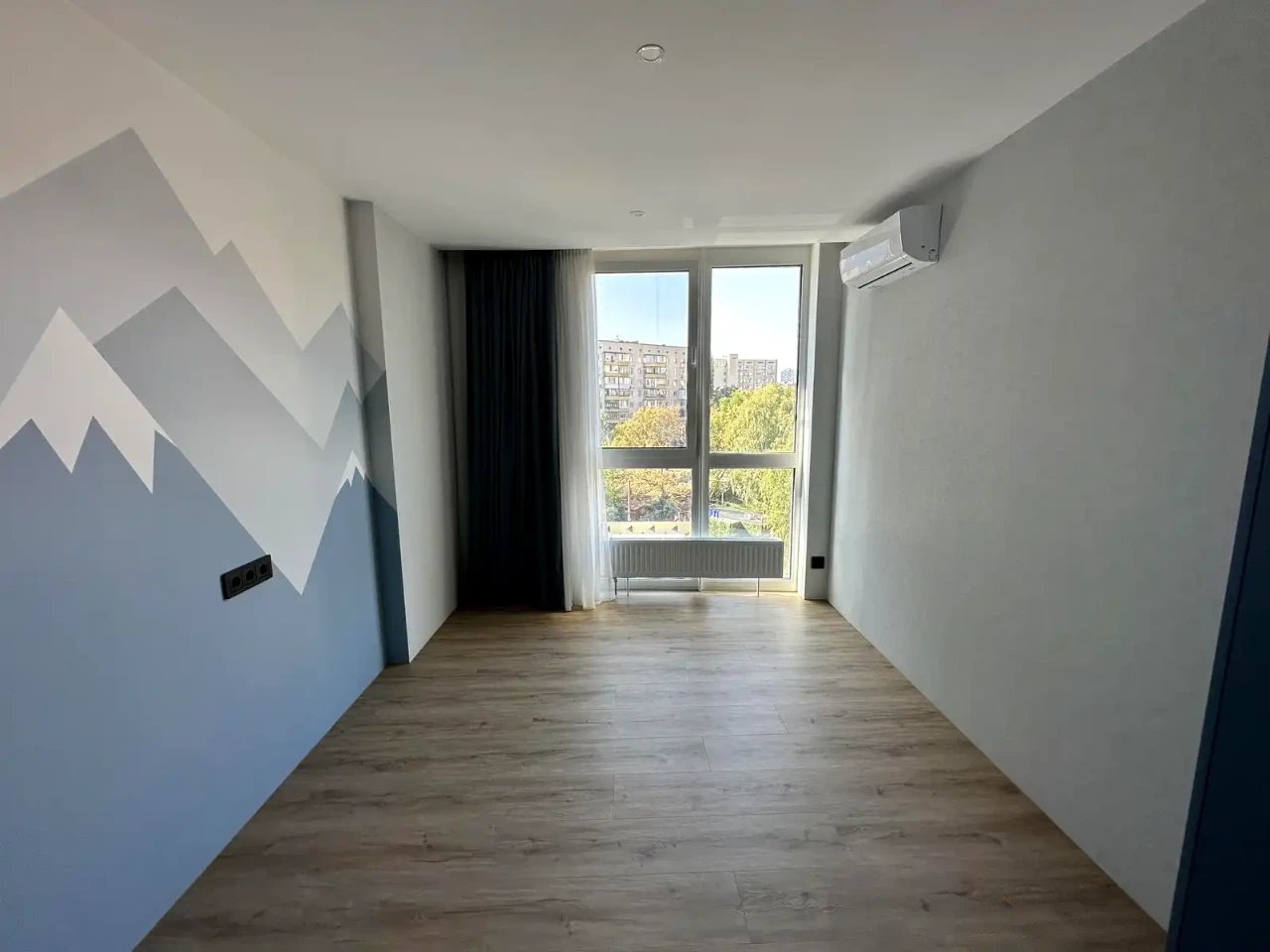 Оренда квартири 3-кімн. 83 м² 7/25 пов.