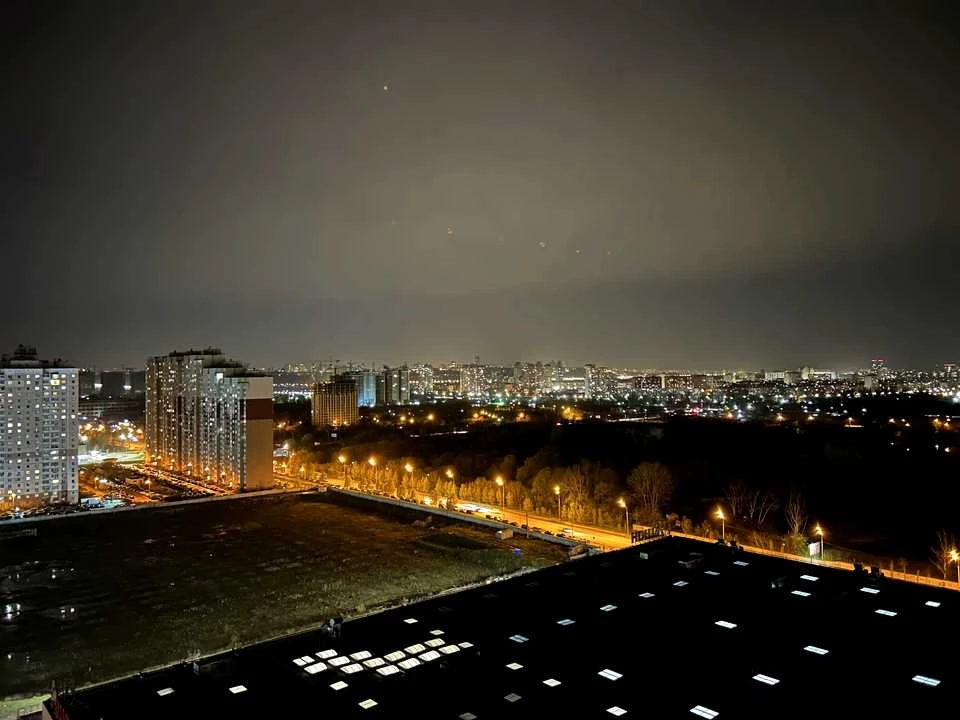 Квартира. Київ, Драгоманова вул.