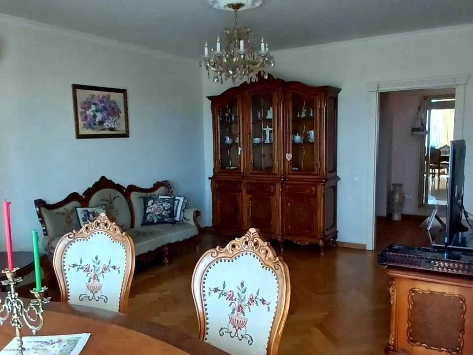 Квартира. Київ, Краківська вул.
