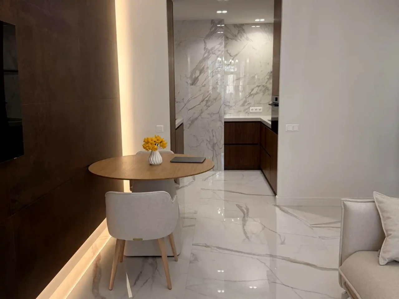 Оренда квартири 1-кімн. 53 м² 12/36 пов.