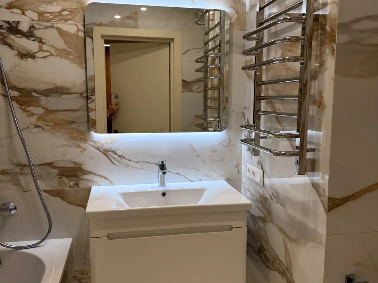 Оренда квартири 1-кімн. 53 м² 12/36 пов.