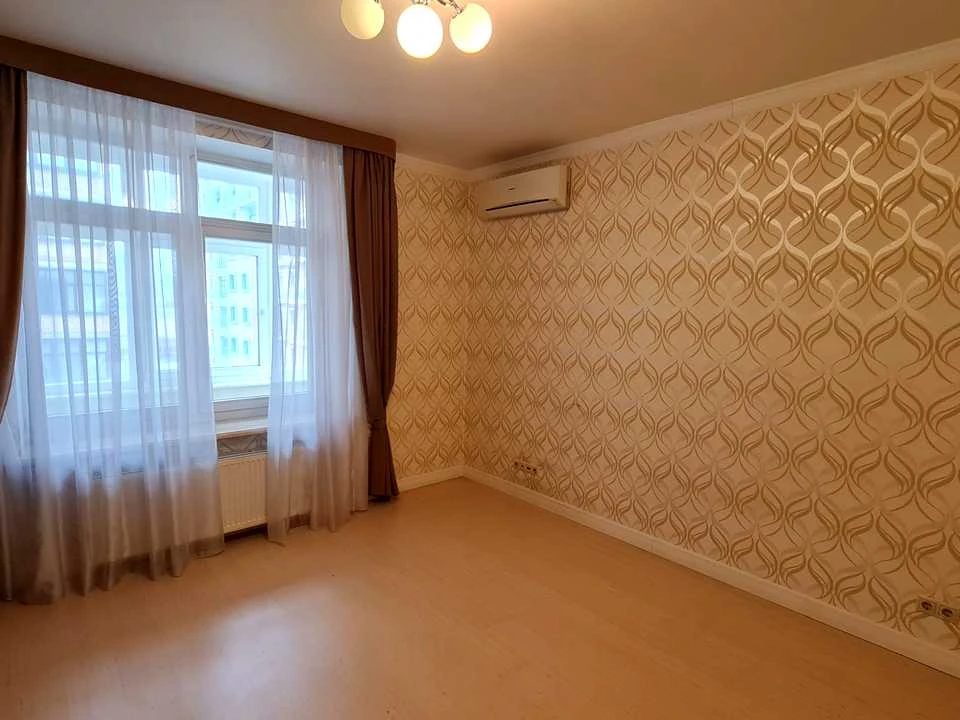 Квартира. Київ, Круглоуніверситетська вул.