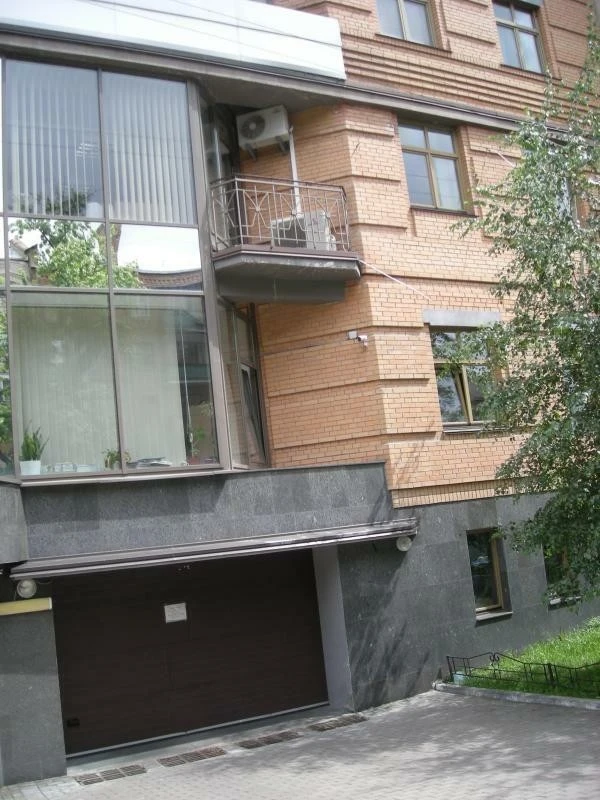 Sale of 5-room apartment 252 m², Vladimirskaya street, 79