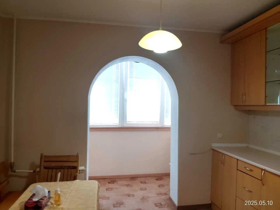 Квартира. Київ, Драгоманова вул.