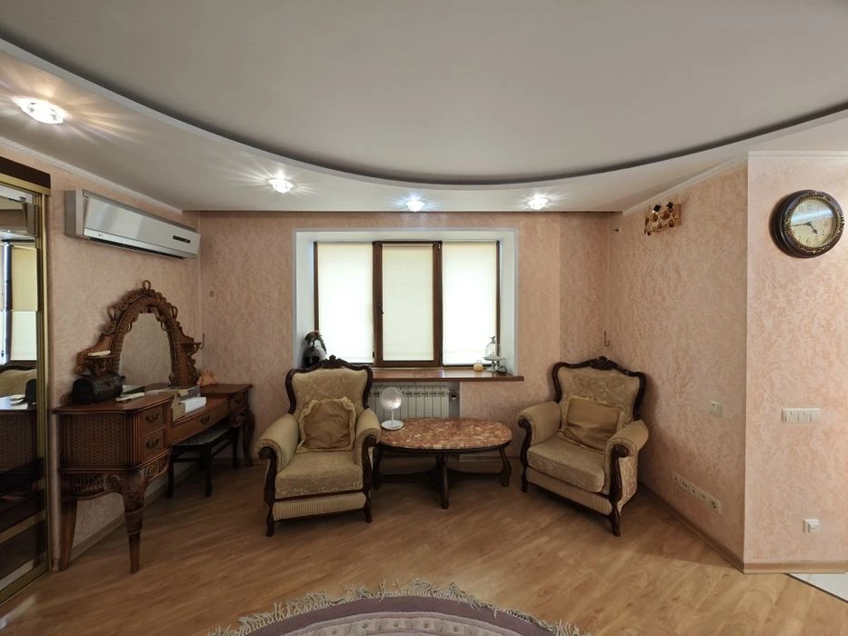 Палубная 12, 63м², 2-комнатная студия и спальня