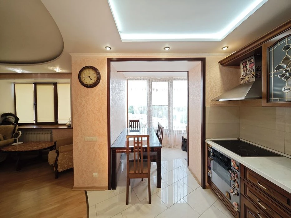 Палубная 12, 63м², 2-комнатная студия и спальня
