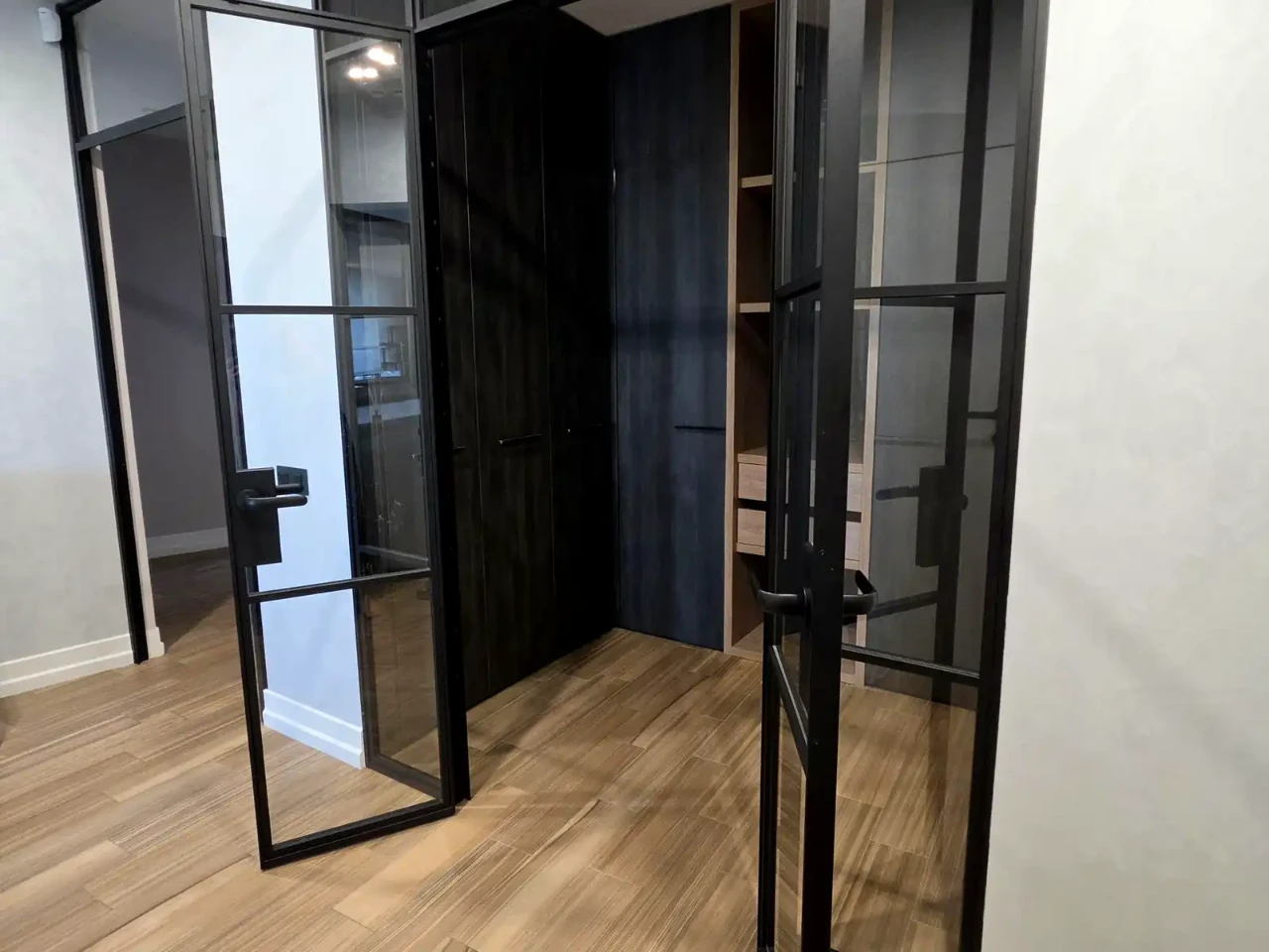 Оренда квартири 4-кімн. 146 м² 12/21 пов.