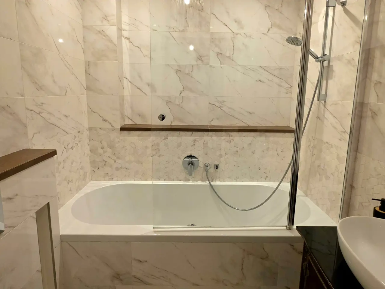 Оренда квартири 4-кімн. 146 м² 12/21 пов.