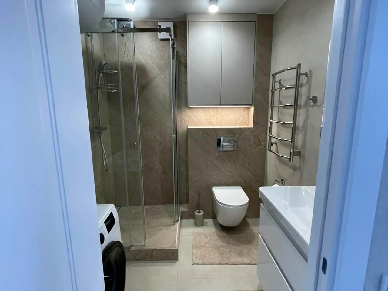 Оренда квартири 1-кімн. 47 м² 21/23 пов.