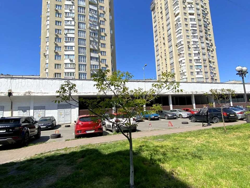 Квартира. Київ, Макіївська вул.