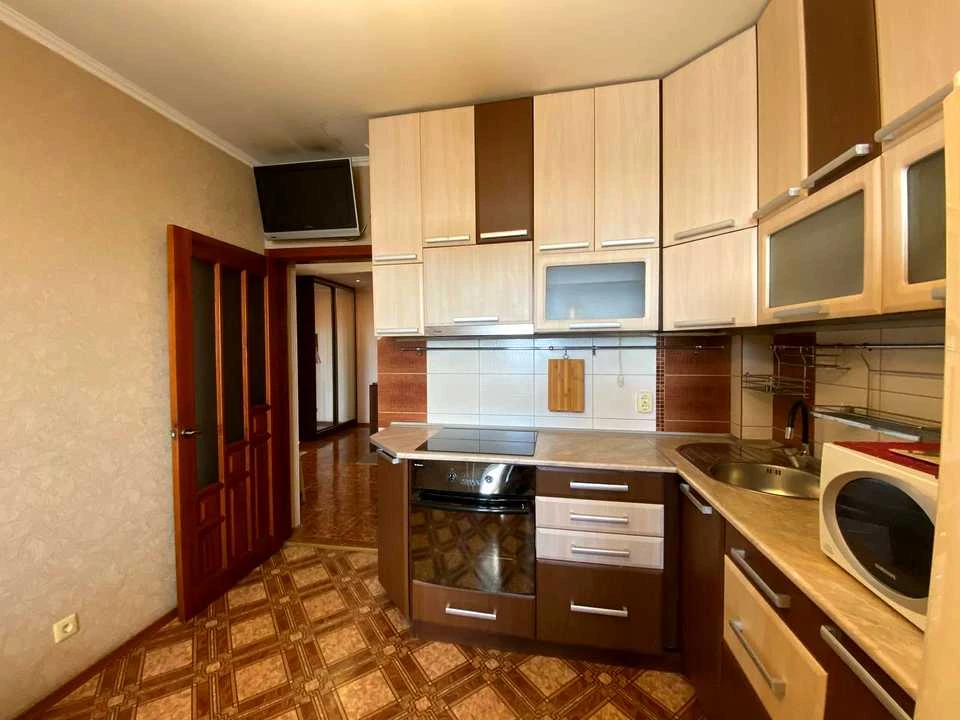 Квартира. Київ, Макіївська вул.
