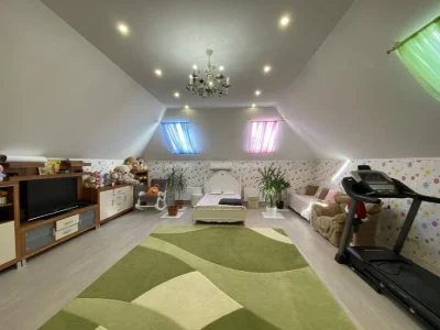 House for sale in Sauvignon, near a pine grove