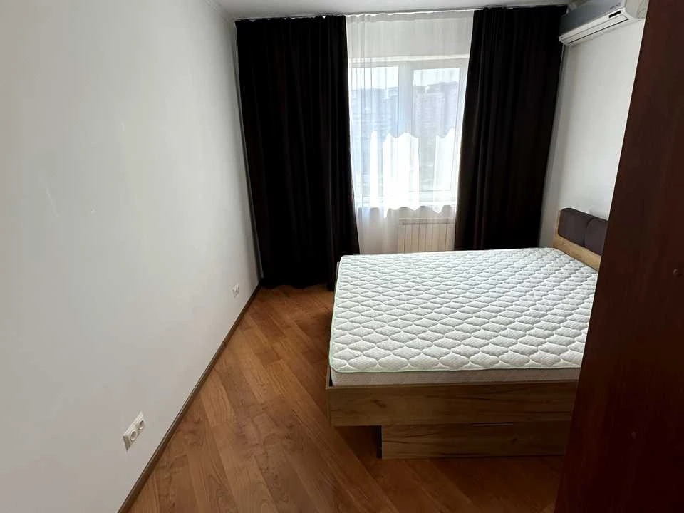 Квартира. Київ, Урлівська вул.