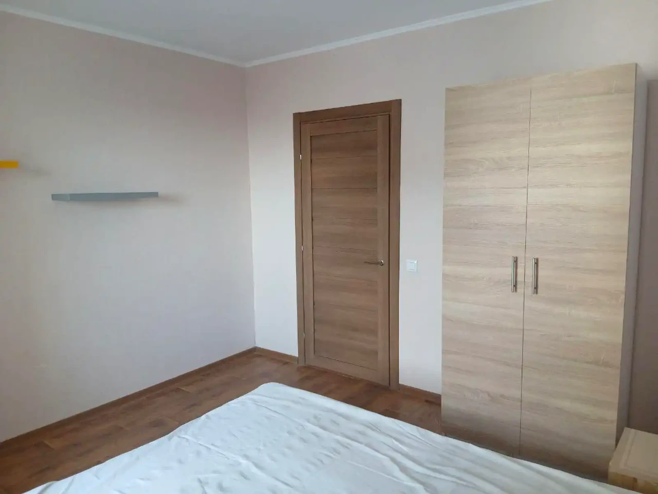 Оренда квартири 3-кімн. 94 м² 21/25 пов.