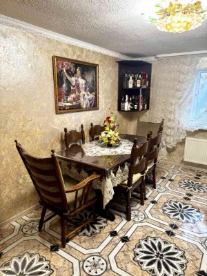 There are no analogues! Urgent sale! House with garage, basement