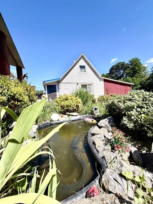 There are no analogues! Urgent sale! House with garage, basement