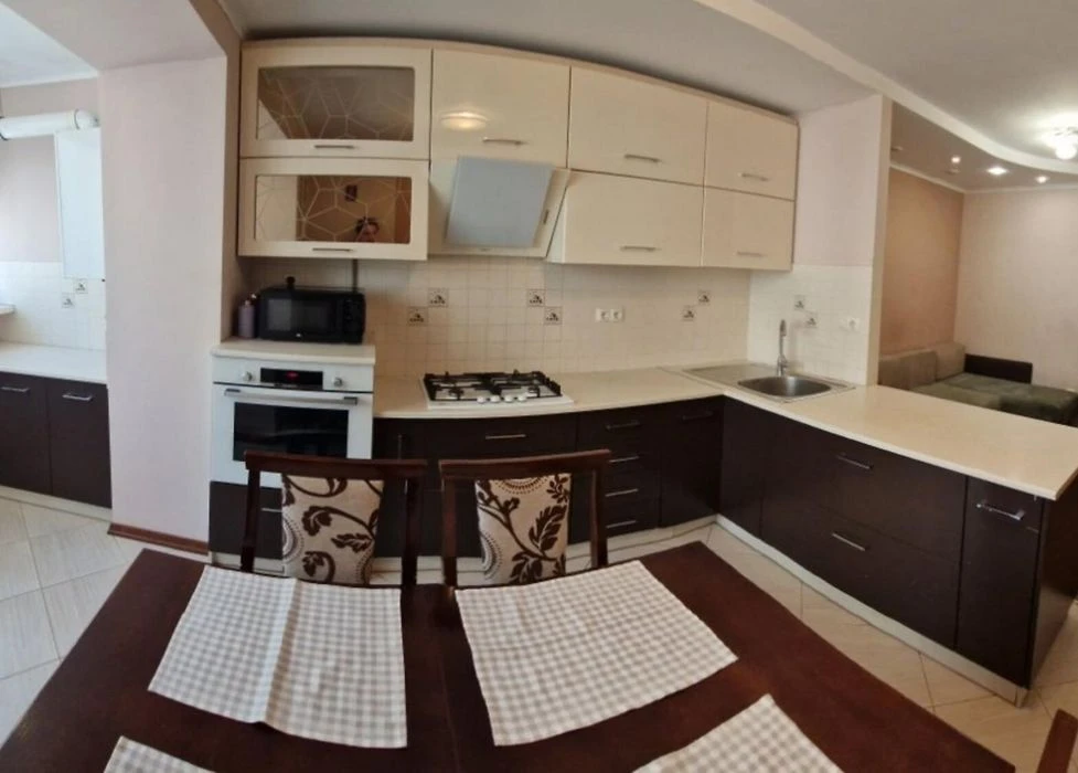 2 bedroom apartment, 6th floor, 67 sq m, kitchen-studio