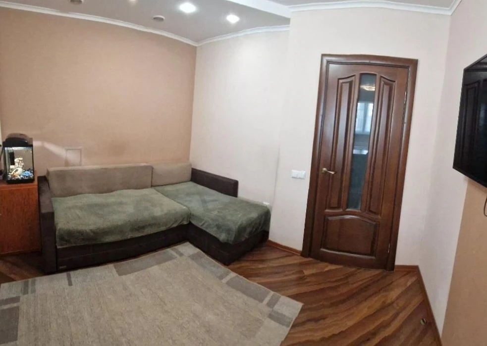 2 bedroom apartment, 6th floor, 67 sq m, kitchen-studio