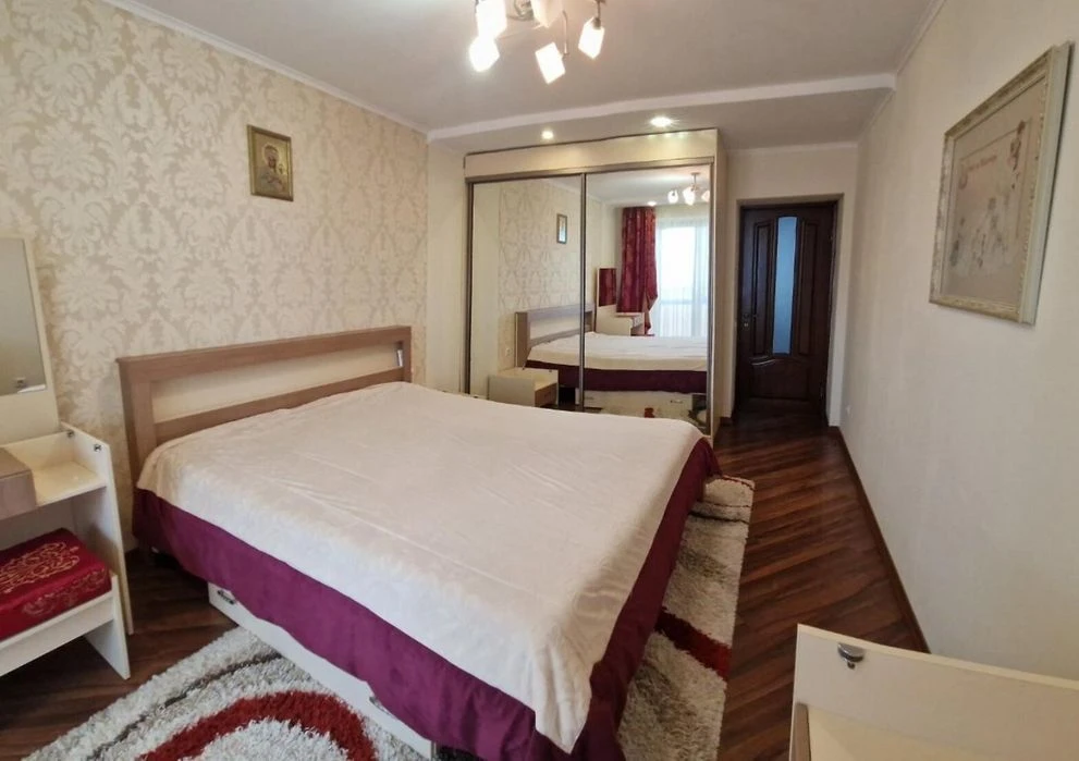 2 bedroom apartment, 6th floor, 67 sq m, kitchen-studio