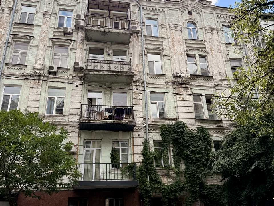 Квартира. Київ, Олеся Гончара вул.