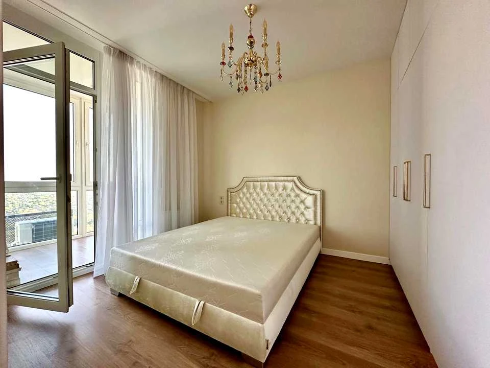 Квартира. Київ, Зарічна вул., 6 к