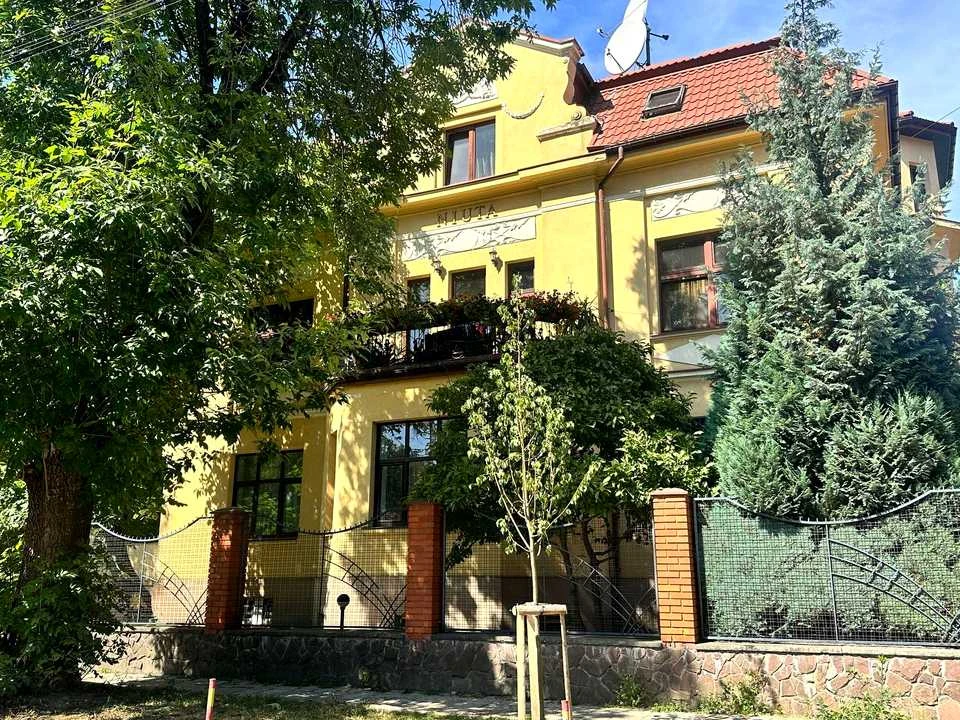 Квартира. Львов, Академика Игоря Юхновского ул. (гипсовая)