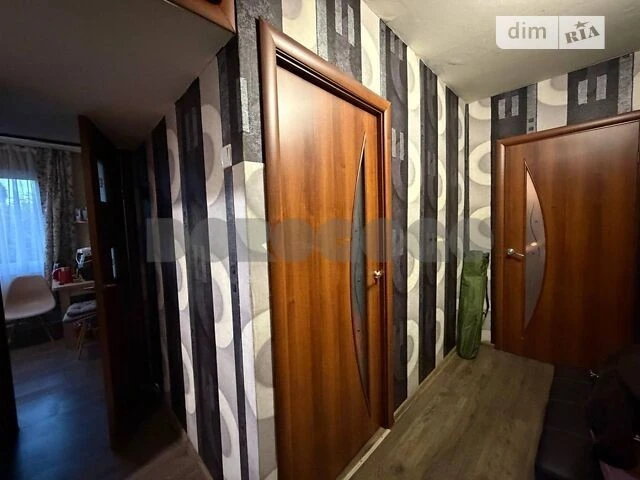 Продаж 2к квартири 45 кв. м на вул. Академіка Шалімова 18 •